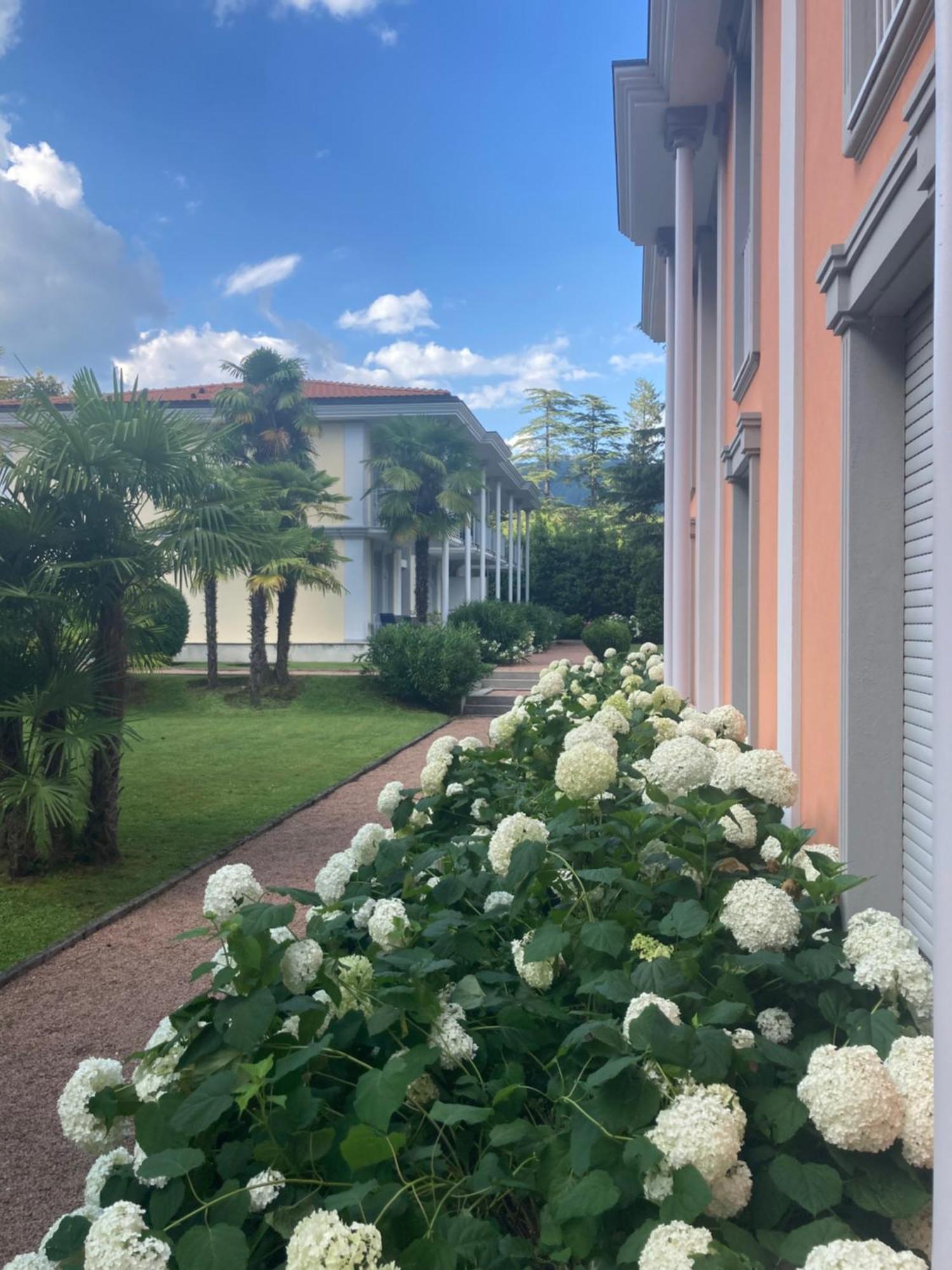 Ville Lago Lugano Porto Ceresio Exterior photo