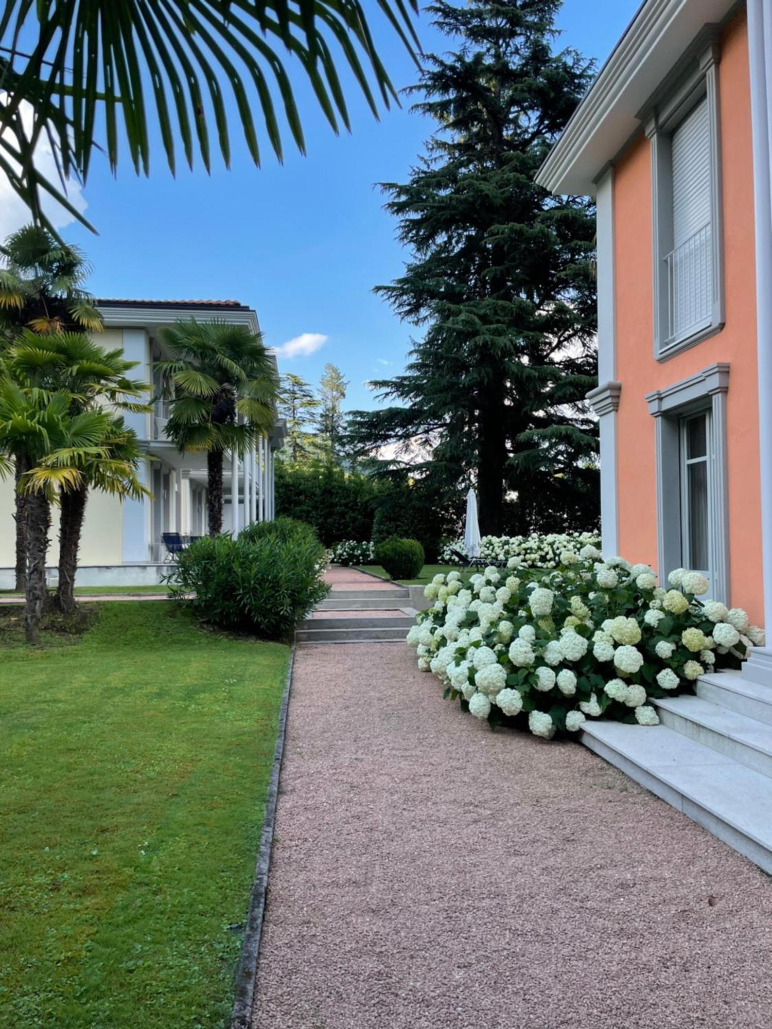 Ville Lago Lugano Porto Ceresio Exterior photo